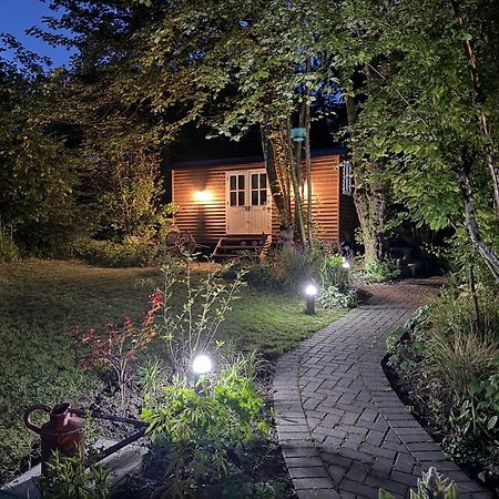 Tranquil Spot Shepherds Hut Cinderford Buitenkant foto