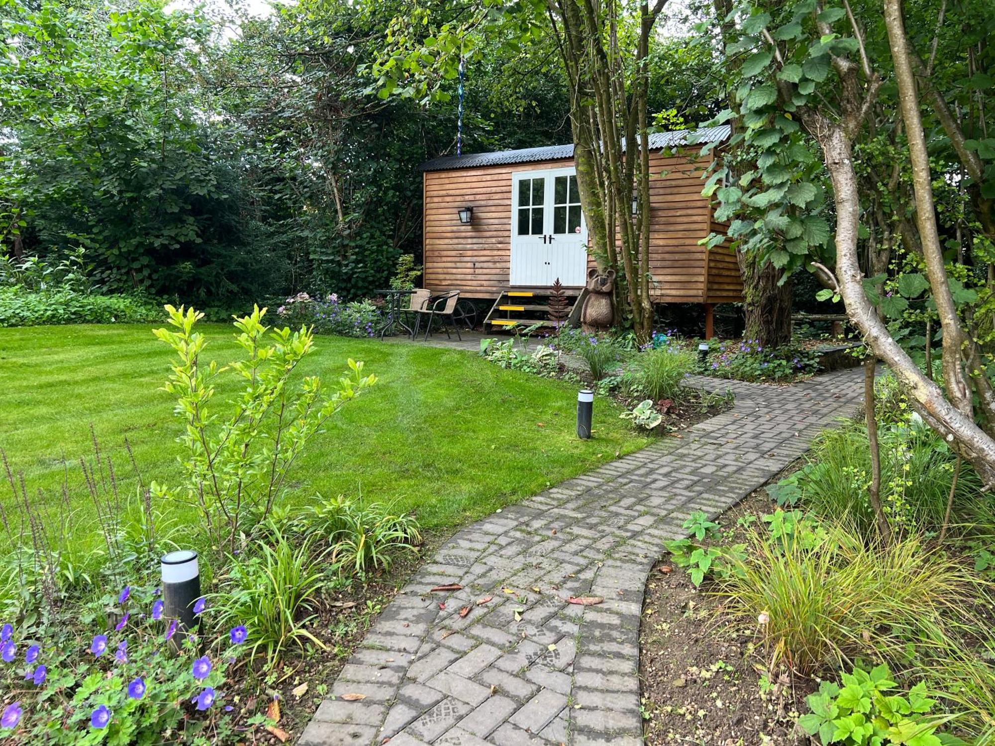 Tranquil Spot Shepherds Hut Cinderford Buitenkant foto